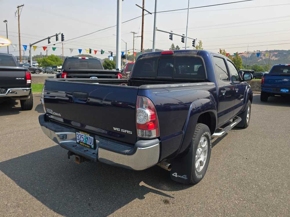 Thumbnail: 2013 Toyota Tacoma - 3