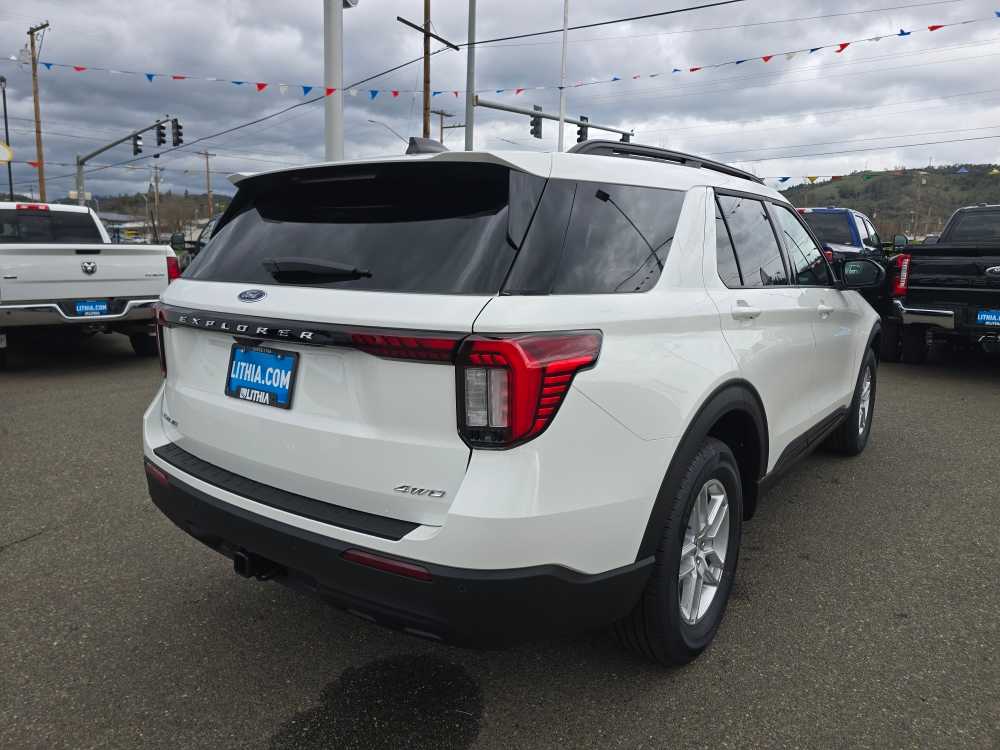Thumbnail: 2026 Ford Explorer - 5