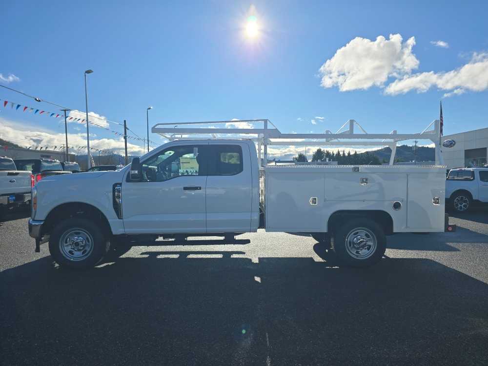 Thumbnail: 2026 Ford F-350 - 2