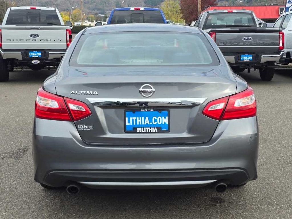 Used 2017 Nissan Altima 2.5 Sedan