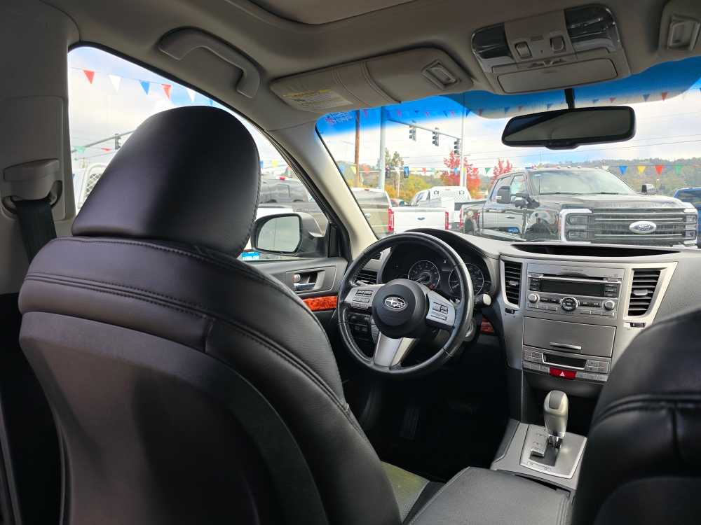 Thumbnail: 2010 Subaru Outback - 11