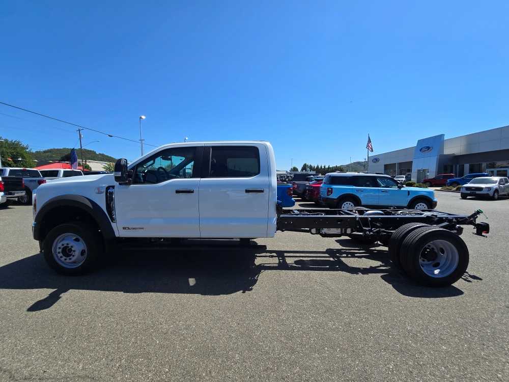 Thumbnail: 2025 Ford F-550 - 2
