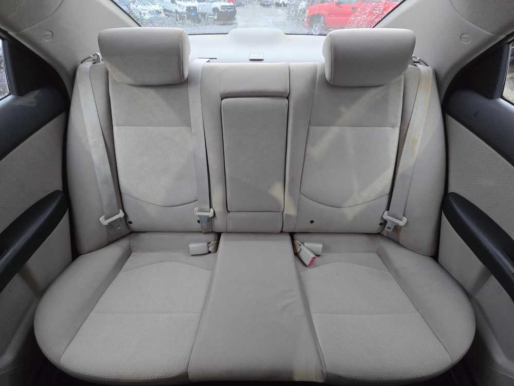 Thumbnail: 2011 Kia Forte - 18