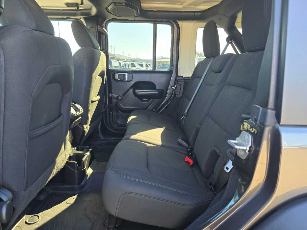 Thumbnail: 2019 Jeep Wrangler - 16