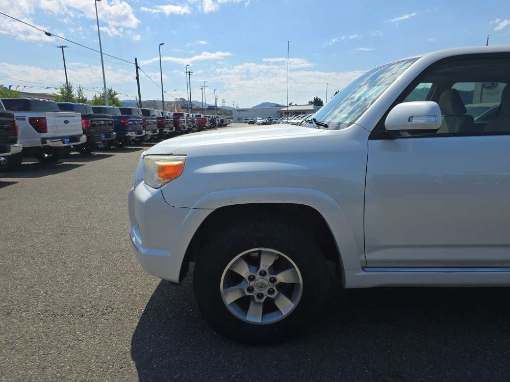 Thumbnail: 2011 Toyota 4Runner - 19