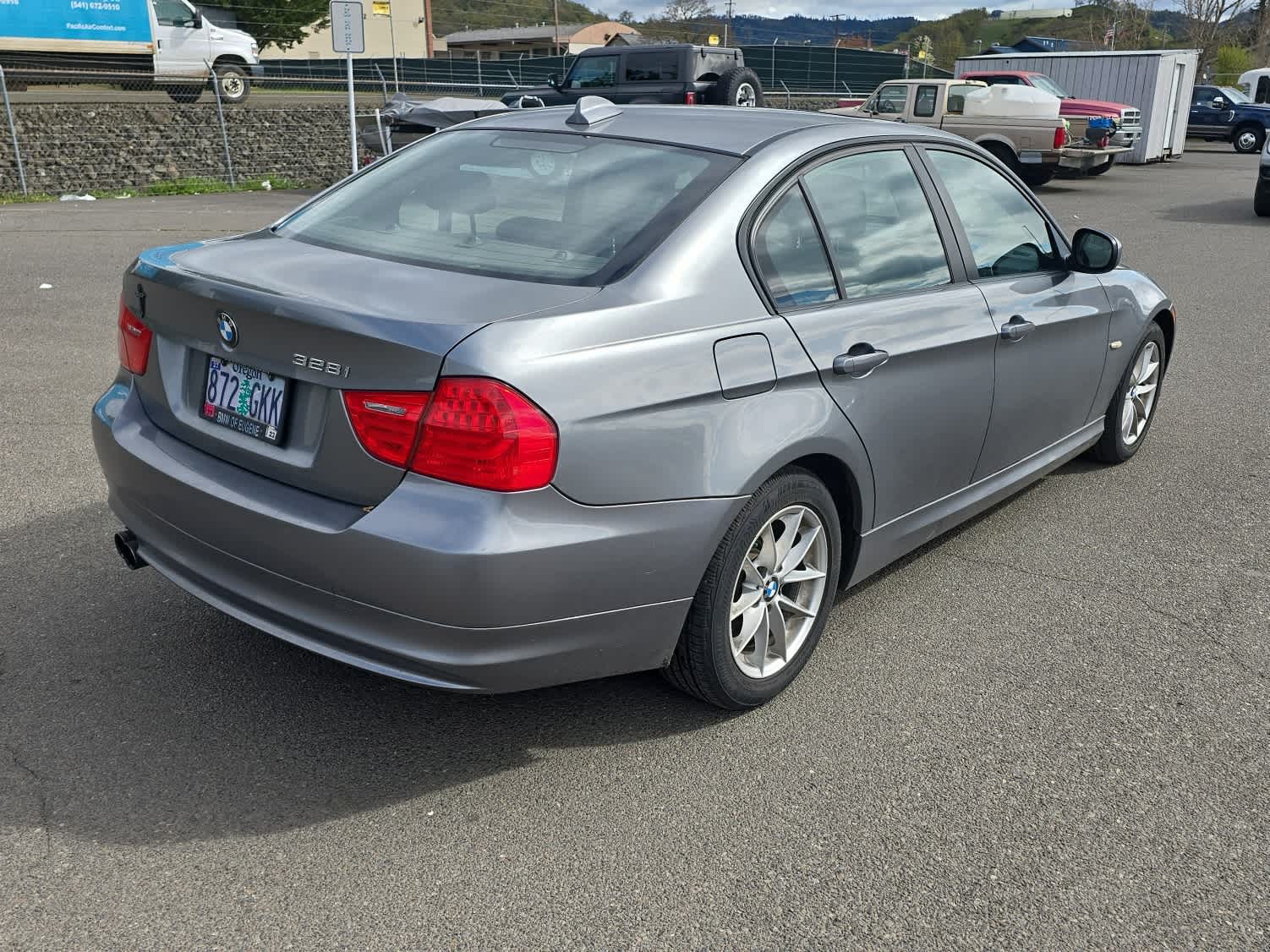 Thumbnail: 2010 BMW 3 Series - 3
