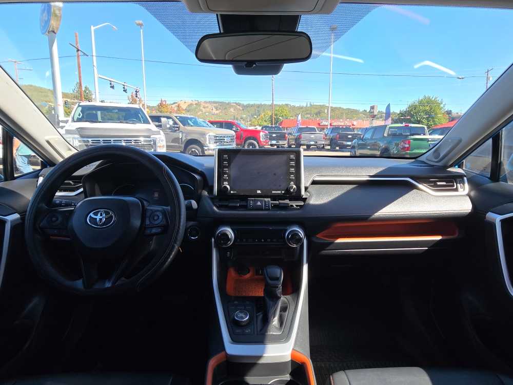 Thumbnail: 2019 Toyota RAV4 - 15