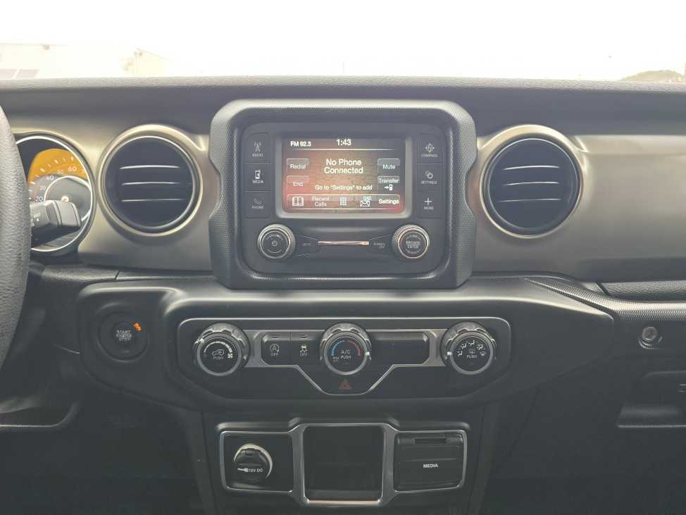 Thumbnail: 2019 Jeep Wrangler - 12