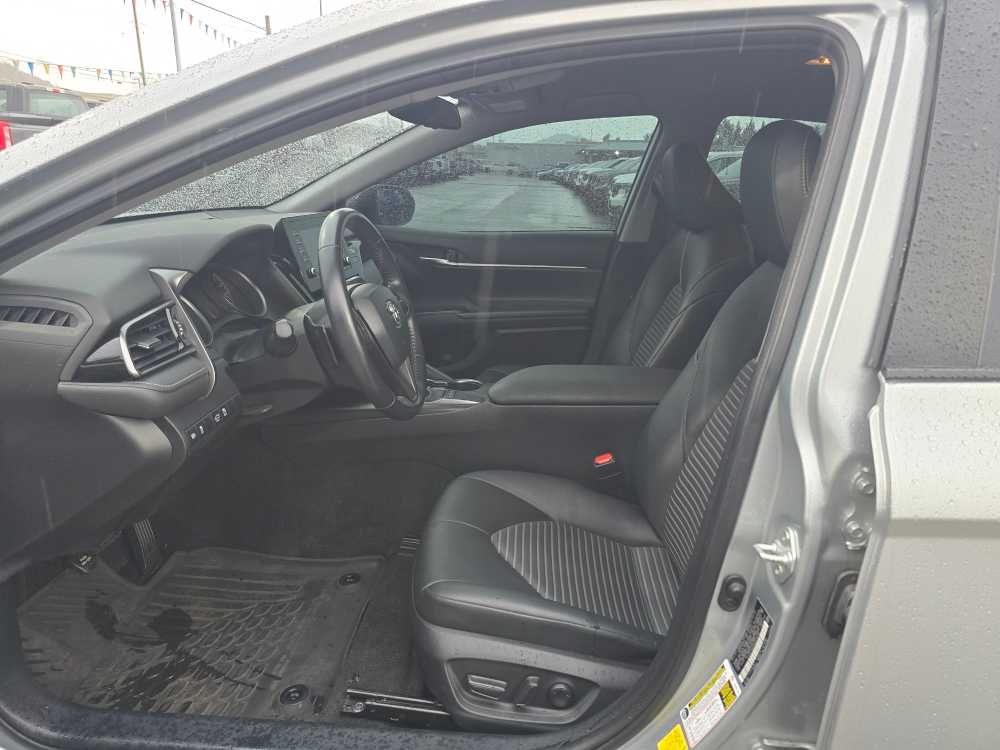 Thumbnail: 2022 Toyota Camry - 9