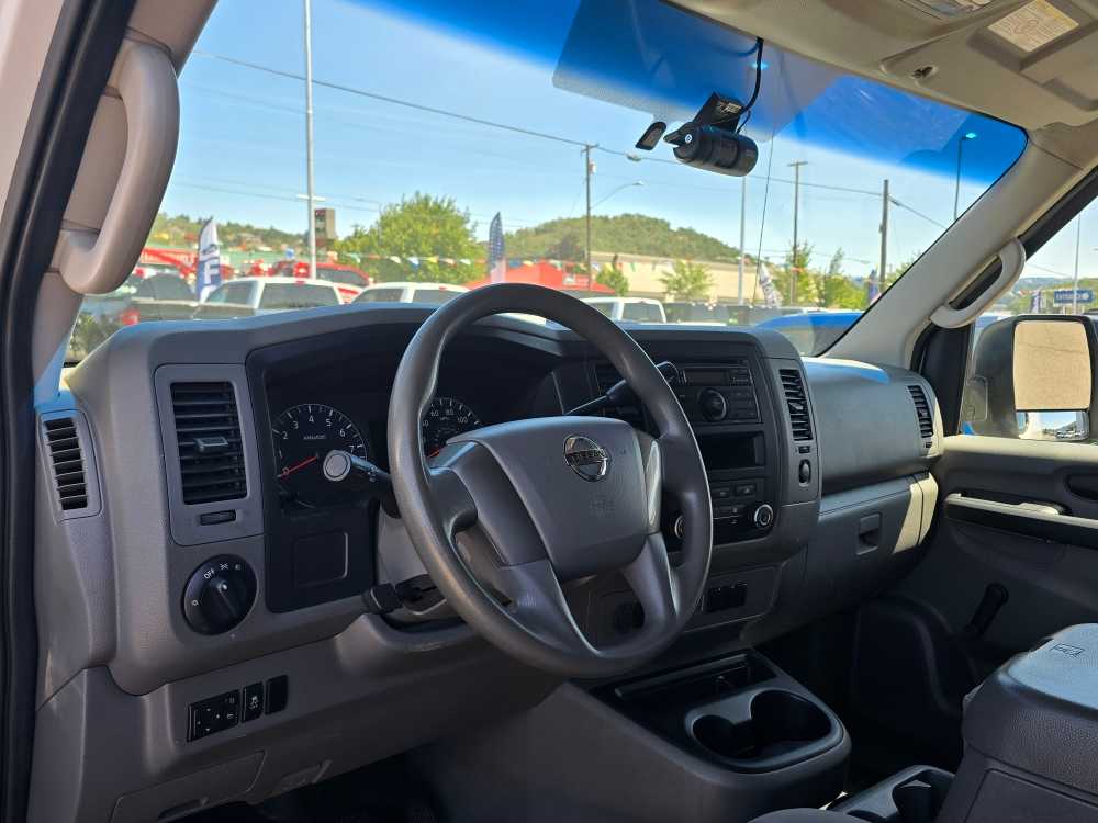 Thumbnail: 2012 Nissan NV - 10