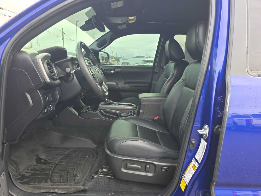 Thumbnail: 2023 Toyota Tacoma - 9