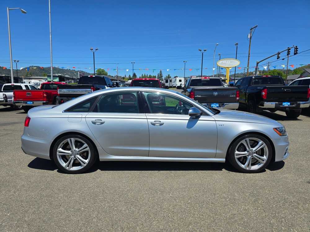 Thumbnail: 2013 Audi S6 - 6