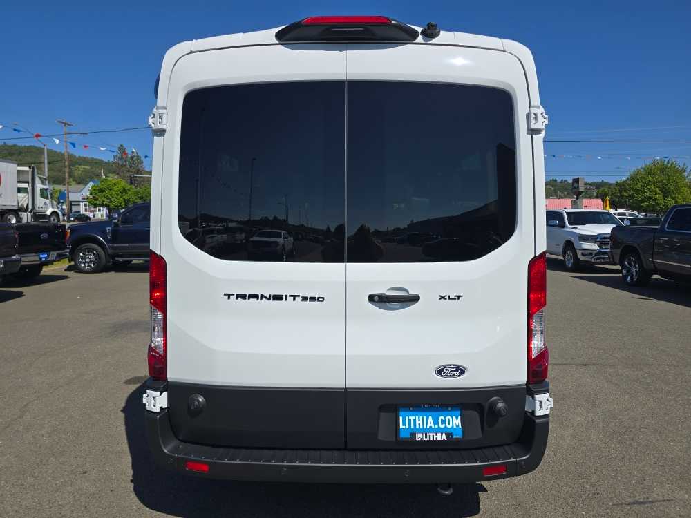 Thumbnail: 2026 Ford Econoline - 4