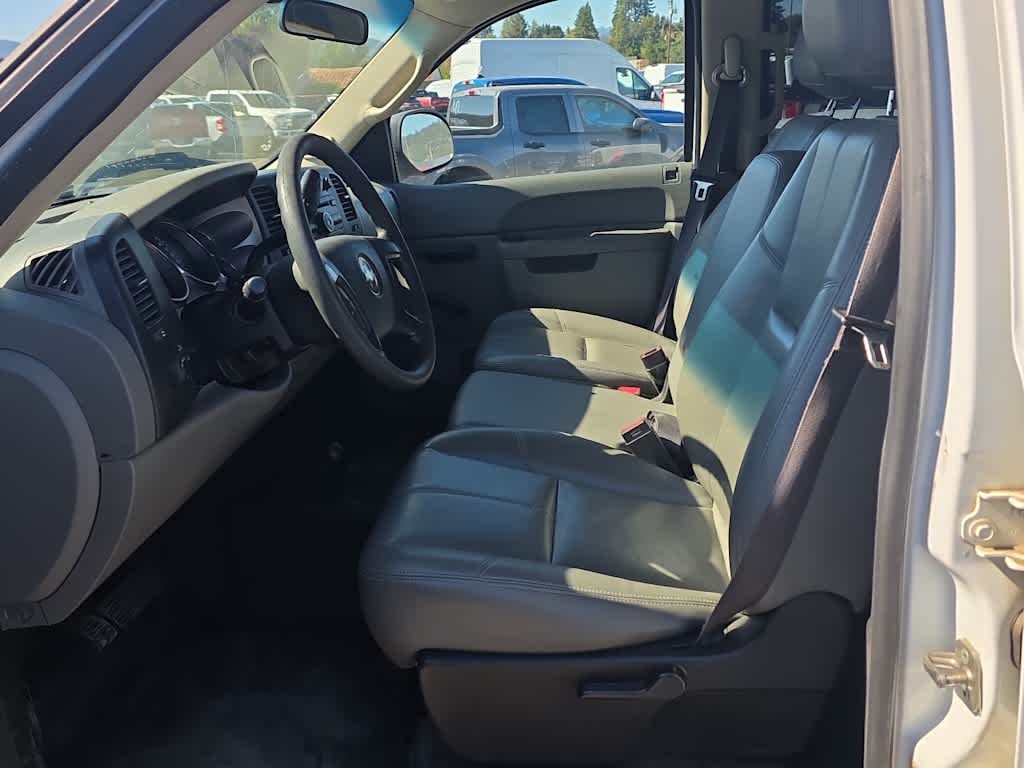 Thumbnail: 2014 Chevrolet Silverado 3500 - 11