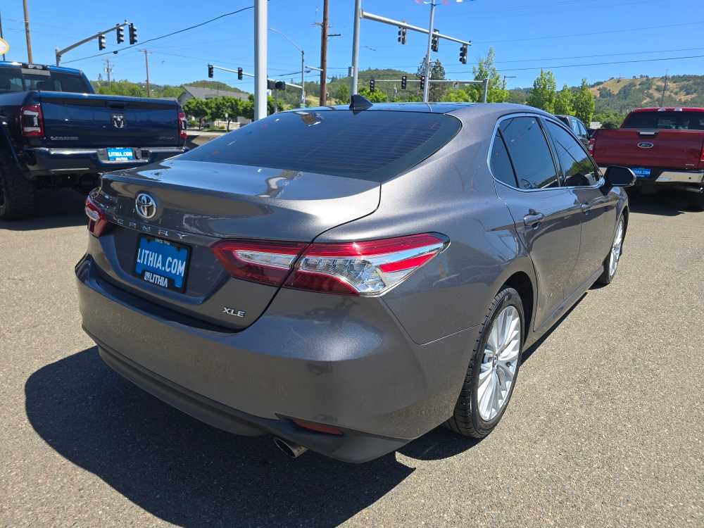 Thumbnail: 2019 Toyota Camry - 5