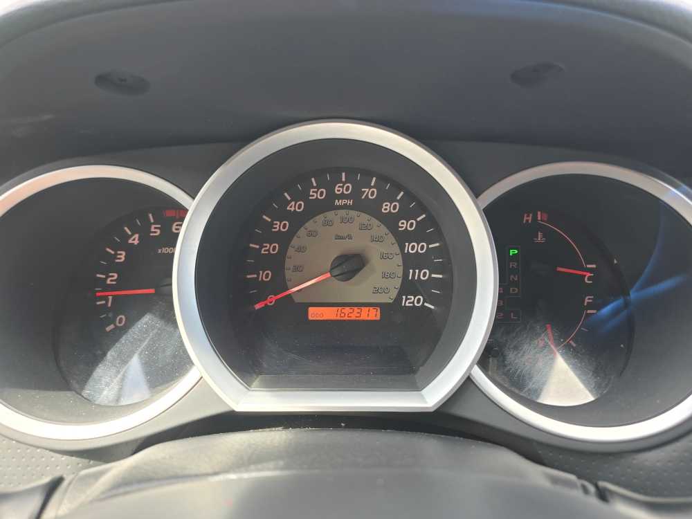 Thumbnail: 2009 Toyota Tacoma - 22