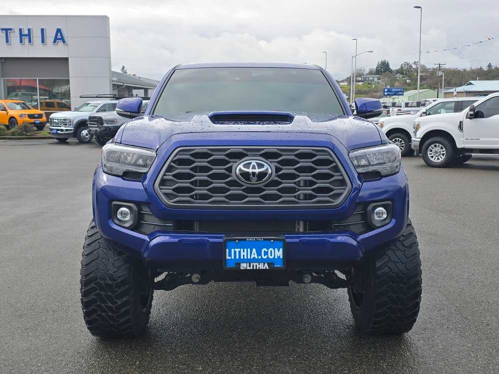 Thumbnail: 2023 Toyota Tacoma - 8