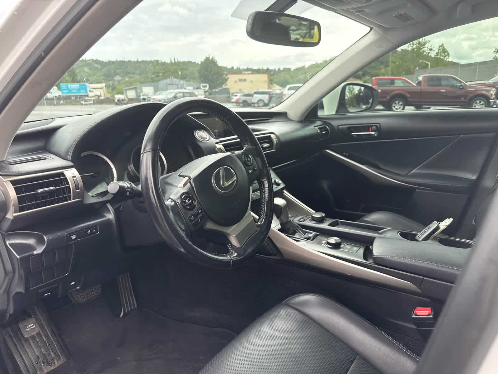 Thumbnail: 2015 Lexus IS - 9