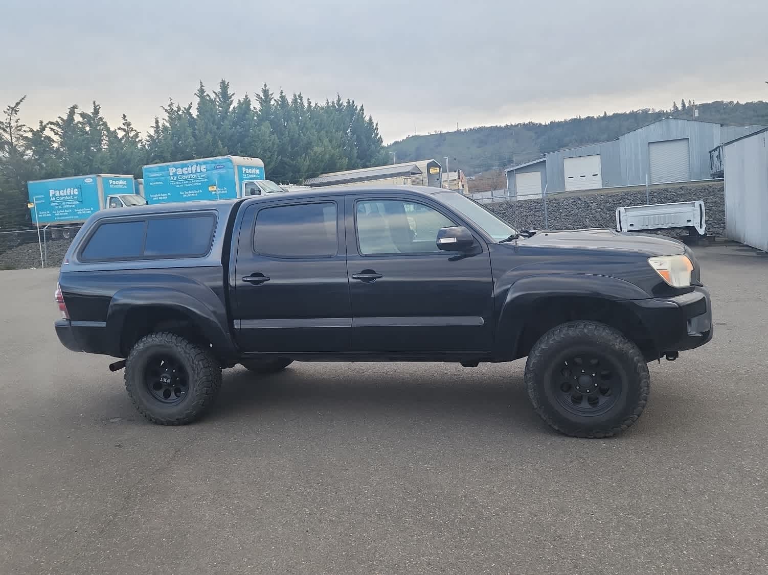 Thumbnail: 2013 Toyota Tacoma - 6