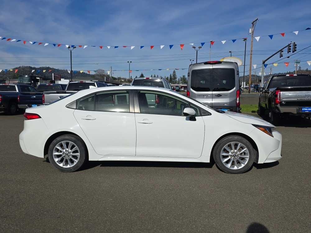 Thumbnail: 2021 Toyota Corolla - 6