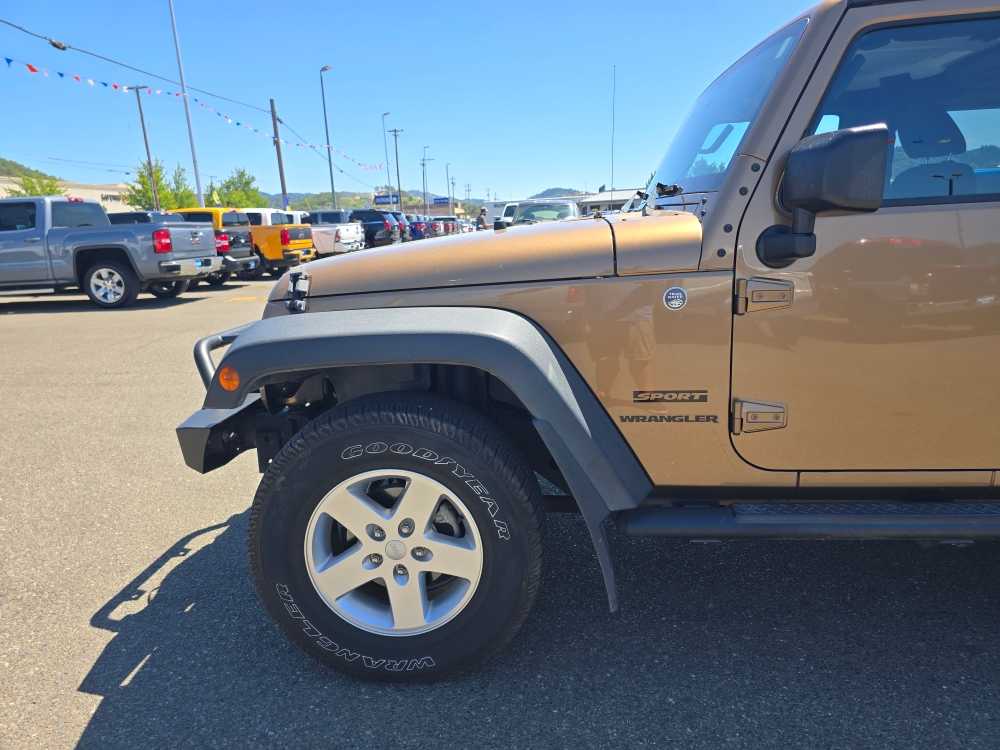 Thumbnail: 2015 Jeep Wrangler - 20