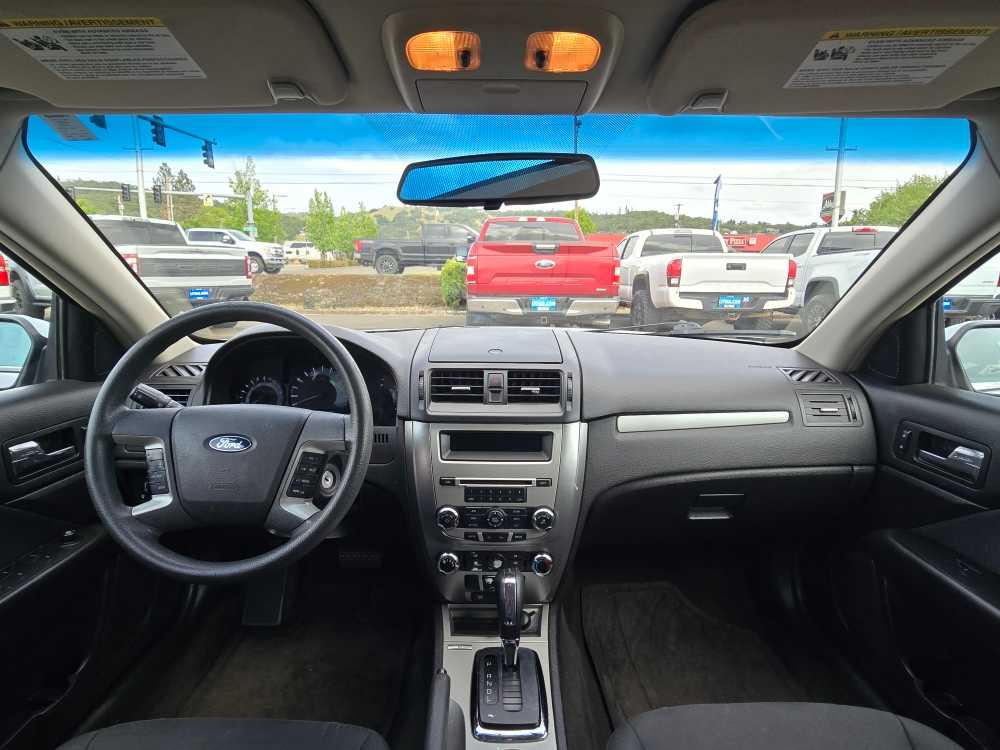 Thumbnail: 2012 Ford Fusion - 16