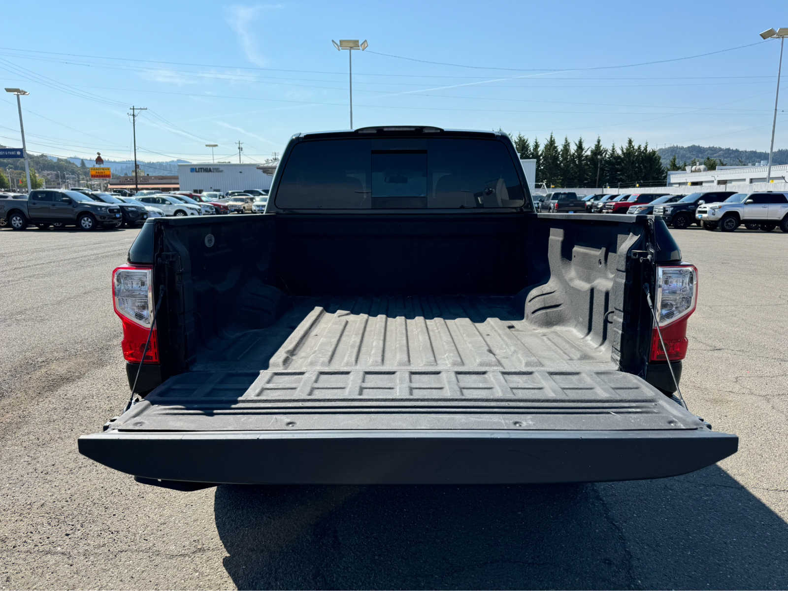 2017 Nissan Titan SV 20