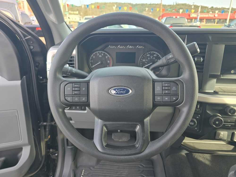 Thumbnail: 2025 Ford F-250 - 12