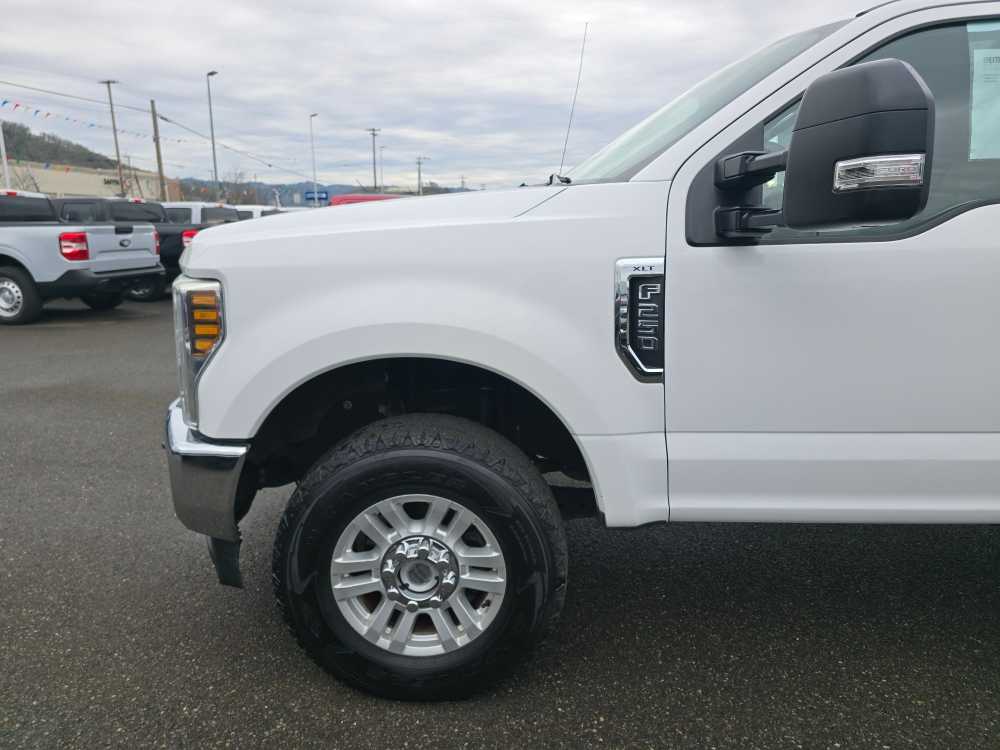 Thumbnail: 2019 Ford F-250 - 16