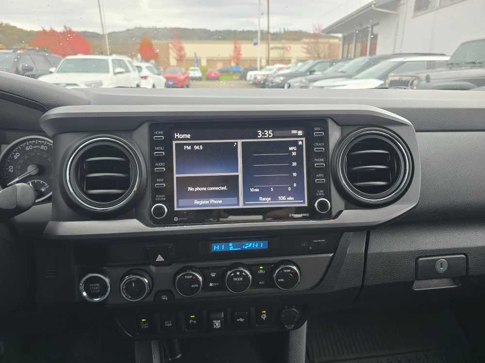 Thumbnail: 2021 Toyota Tacoma - 12