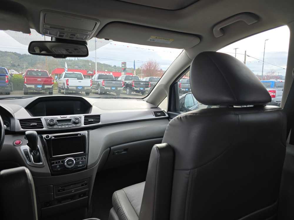 Thumbnail: 2016 Honda Odyssey - 14