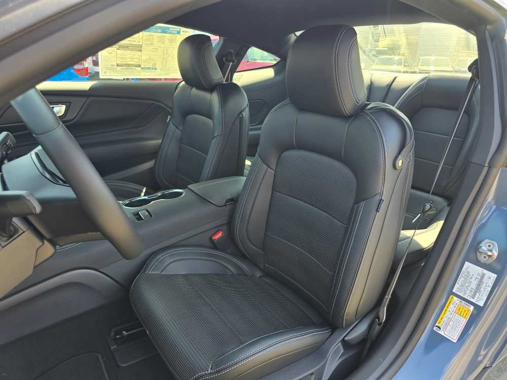 Thumbnail: 2025 Ford Mustang - 12