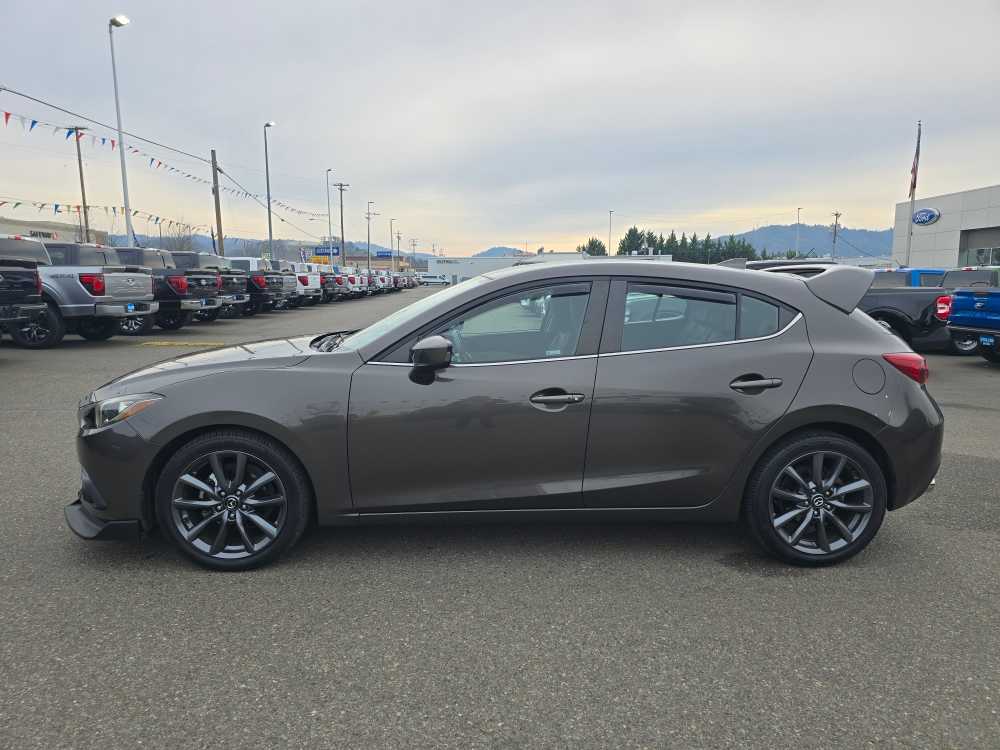 Thumbnail: 2016 Mazda Mazda3 - 14