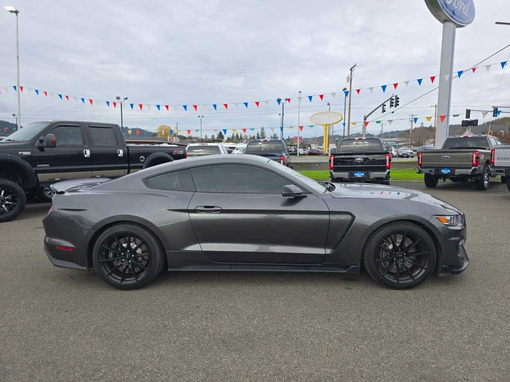 Thumbnail: 2017 Ford Econoline - 6