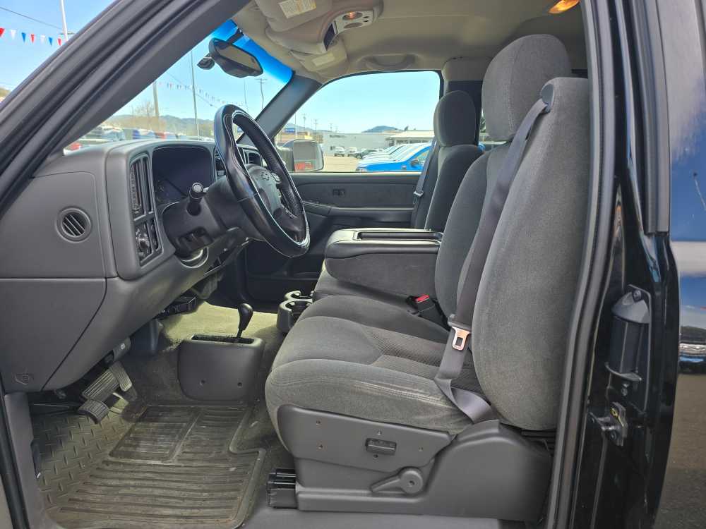 Thumbnail: 2003 Chevrolet Silverado 2500 - 9