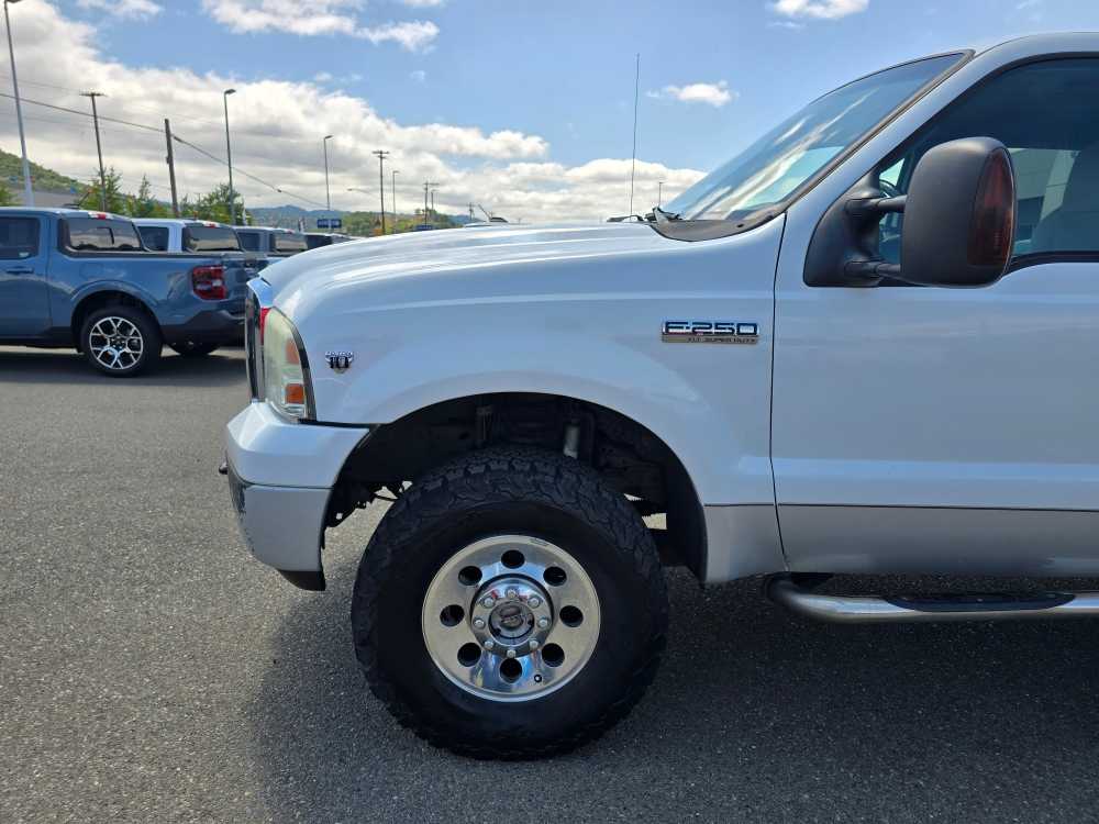Thumbnail: 2005 Ford F-250 - 19