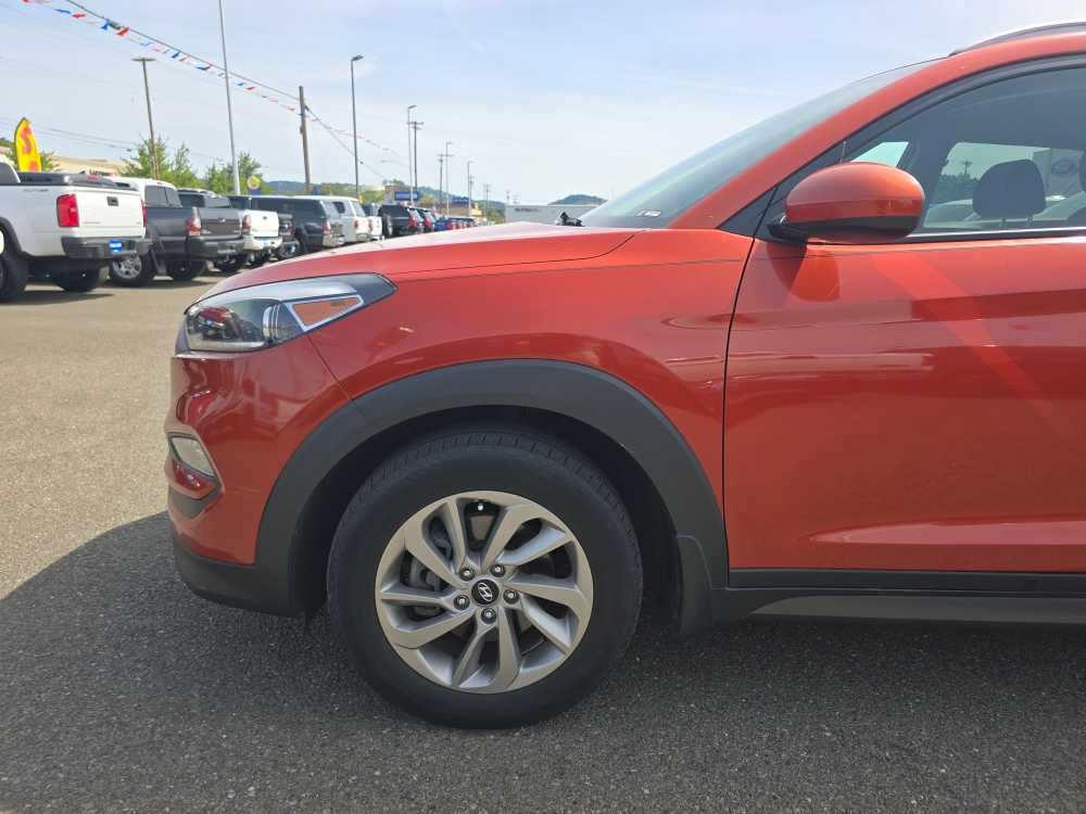 Thumbnail: 2016 Hyundai Tucson - 13