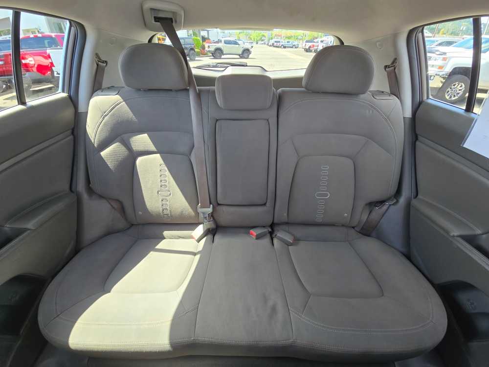 Thumbnail: 2011 Kia Sportage - 18