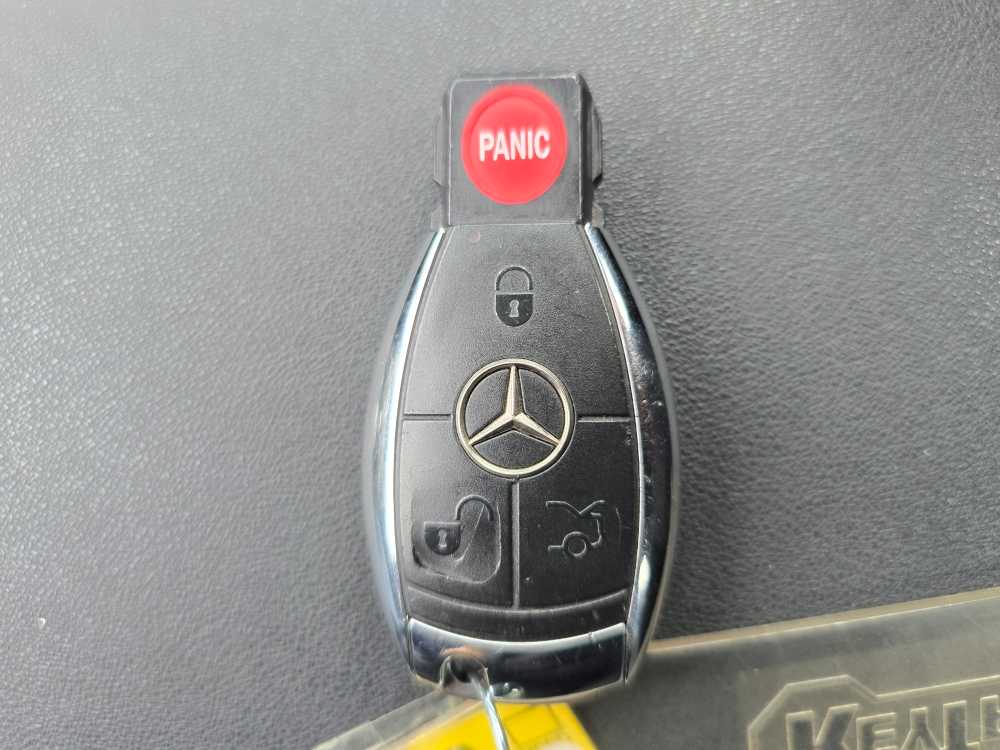 Thumbnail: 2005 Mercedes-Benz SLK - 21