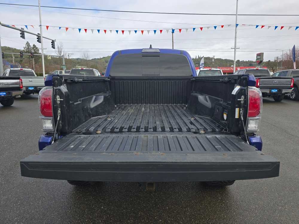 Thumbnail: 2023 Toyota Tacoma - 19