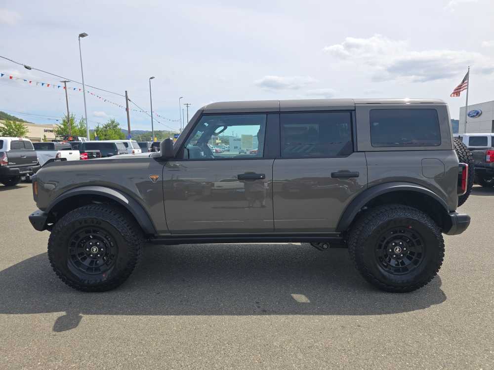 Thumbnail: 2026 Ford Bronco - 2