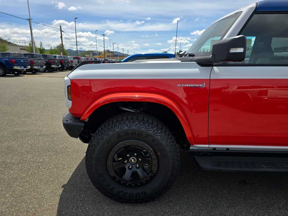 Thumbnail: 2025 Ford Bronco - 18