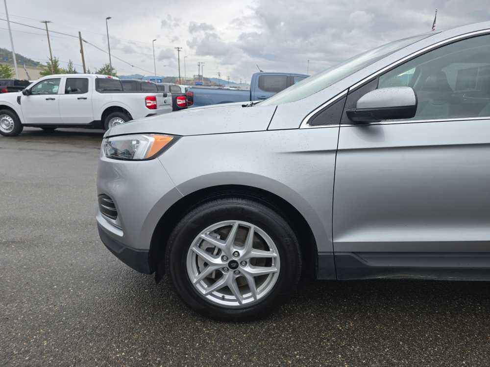 Thumbnail: 2024 Ford Edge - 17