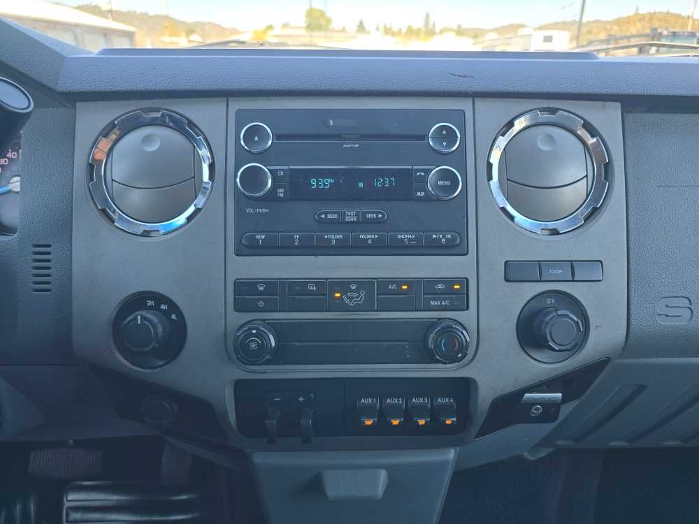 Thumbnail: 2016 Ford F-550 - 13