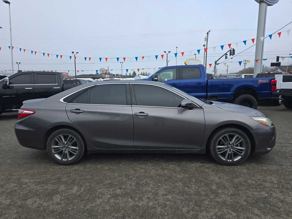 Thumbnail: 2017 Toyota Camry - 6