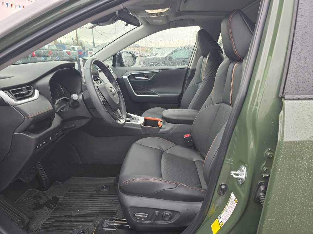 Thumbnail: 2024 Toyota RAV4 - 9