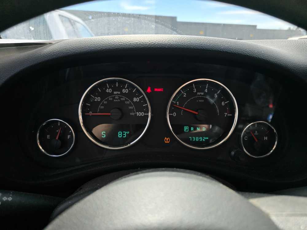 Thumbnail: 2015 Jeep Wrangler - 7