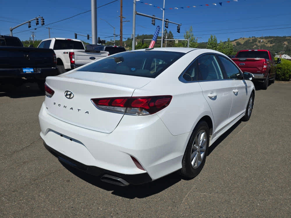 Thumbnail: 2018 Hyundai Sonata - 4