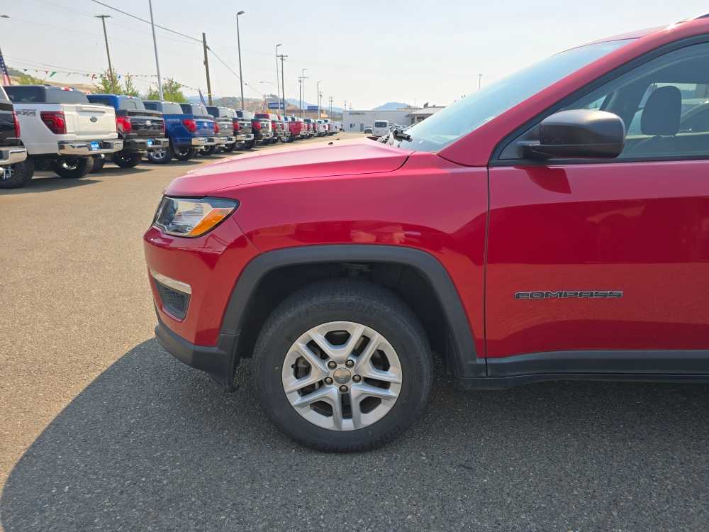 Thumbnail: 2018 Jeep Compass - 6