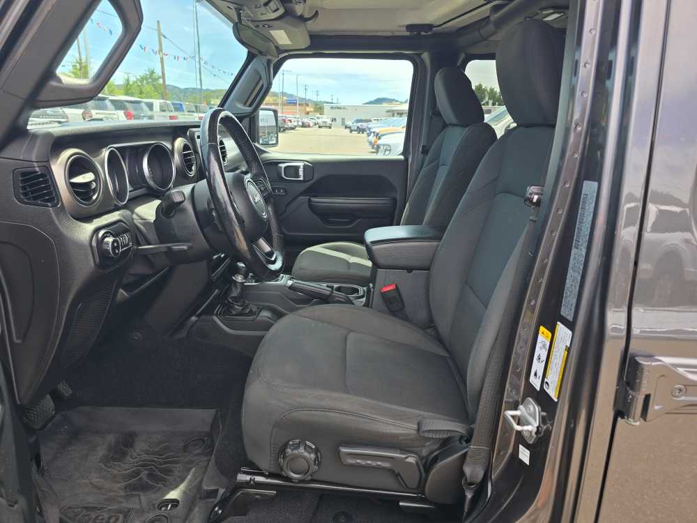 Thumbnail: 2020 Jeep Gladiator - 9